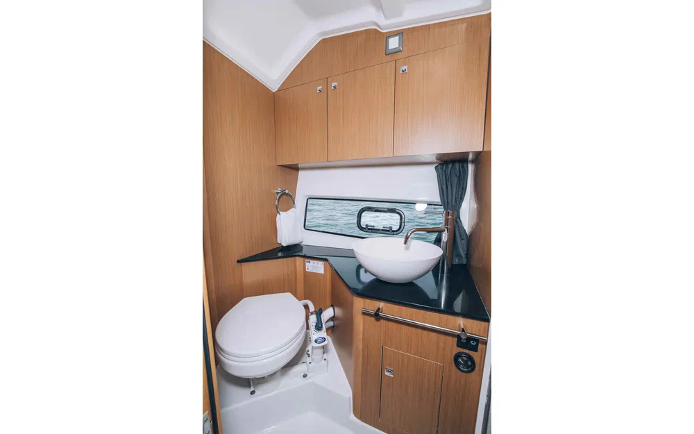 slider 12 Beneteau Flyer 10