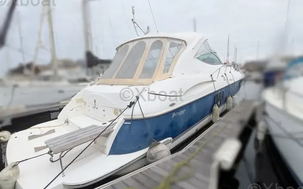 Cruisers YachtsCruisers Yachts 500 Express