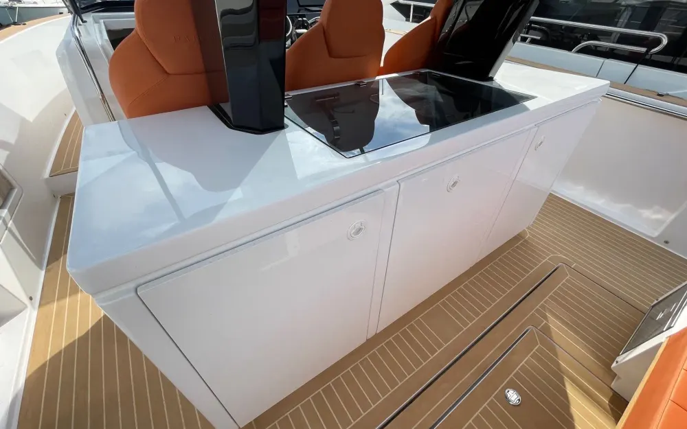 slider 6 Grand Soleil  38