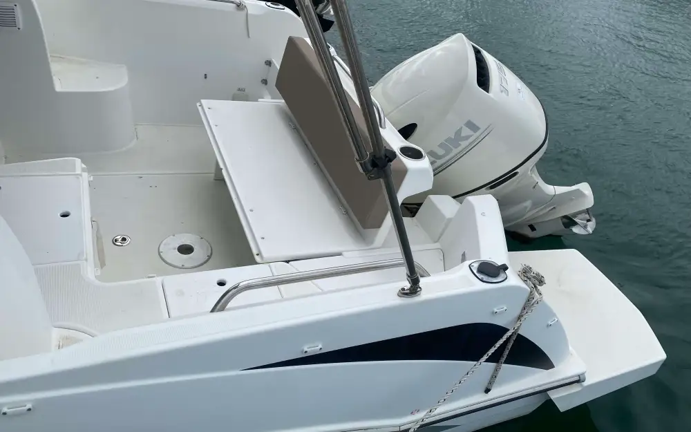 slider 5 Beneteau Antares 7 OB