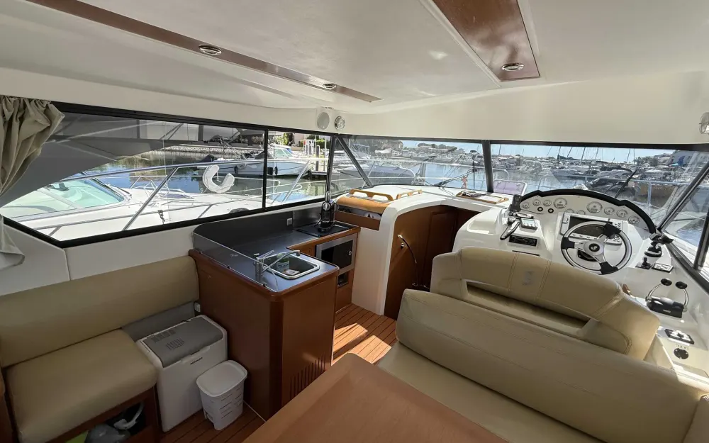 slider 12 Beneteau Antares 11 Fly