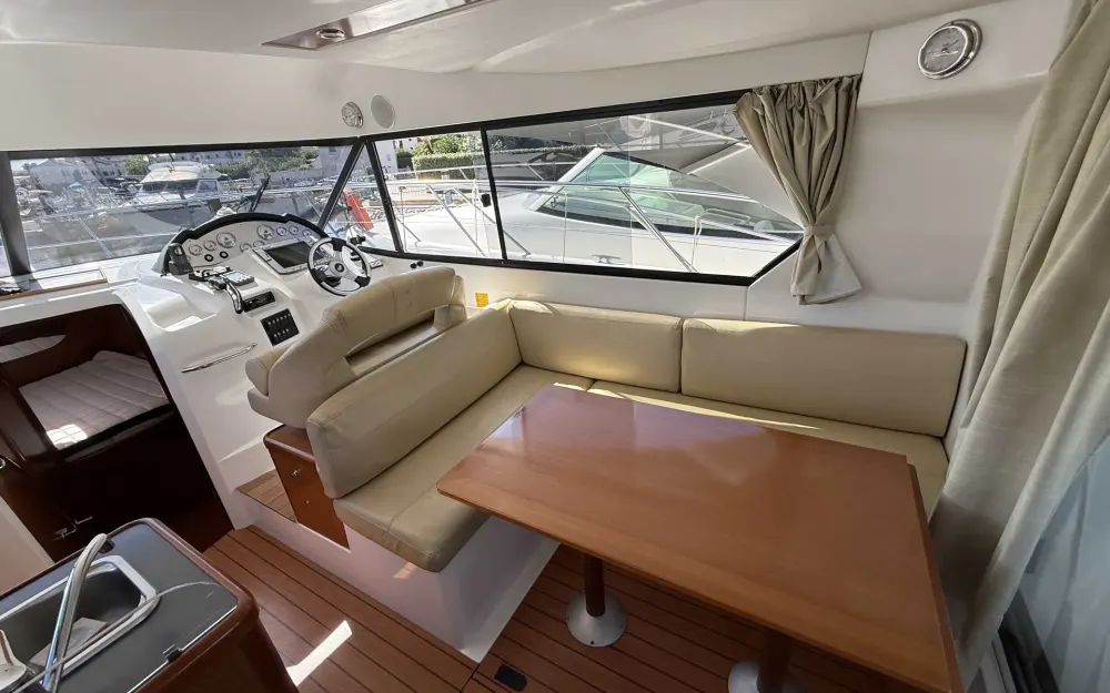 slider 13 Beneteau Antares 11 Fly