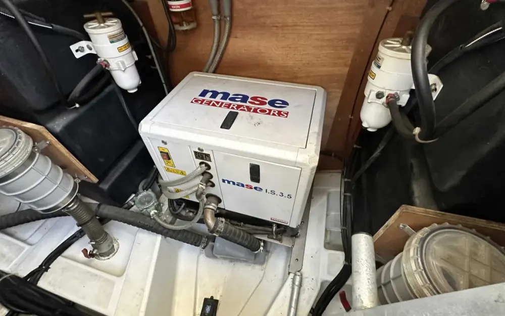 slider 22 Beneteau Monte Carlo 37