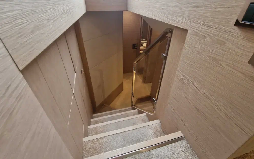 slider 20 Beneteau Monte Carlo 6