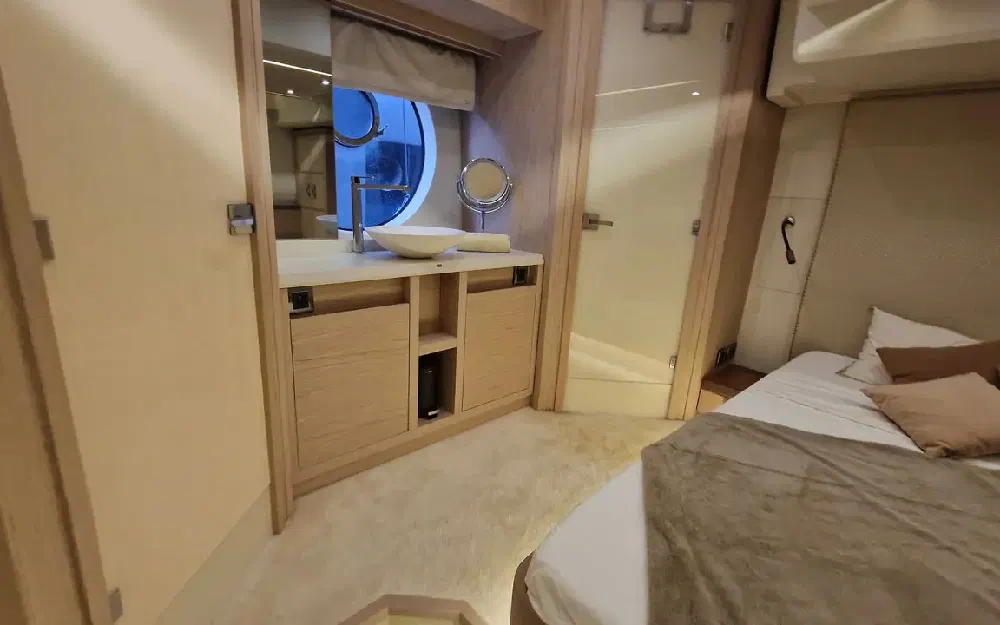 slider 24 Beneteau Monte Carlo 6