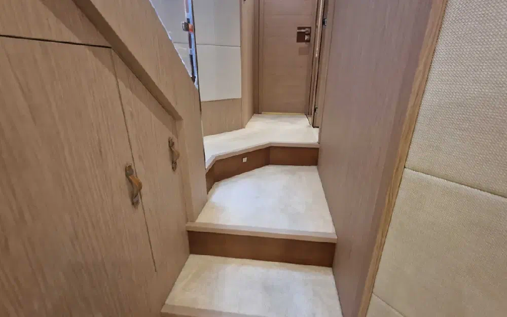 slider 31 Beneteau Monte Carlo 6