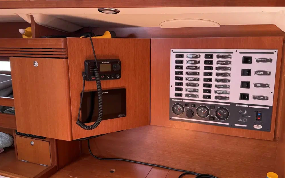 slider 23 Dufour  40