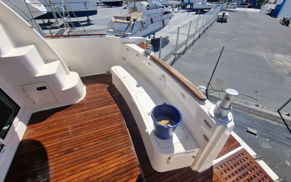 slider 10 Jeanneau Prestige 32