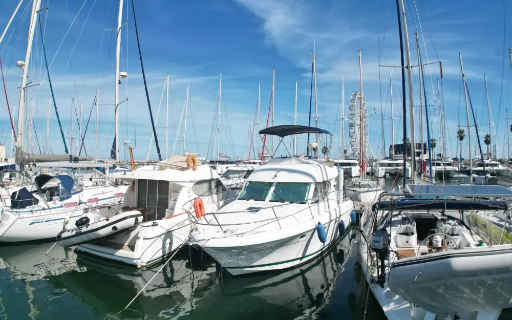 slider 11 Jeanneau Prestige 32