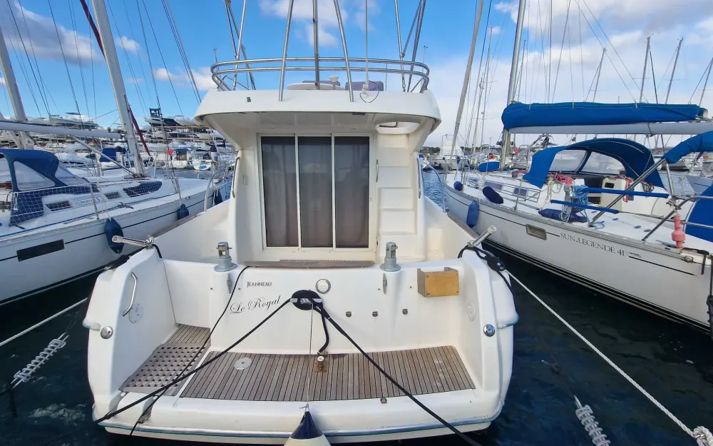 slider 12 Jeanneau Prestige 32