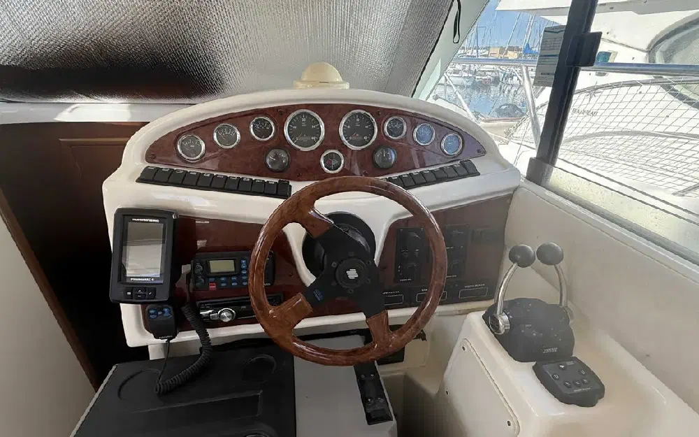 slider 22 Jeanneau Prestige 32