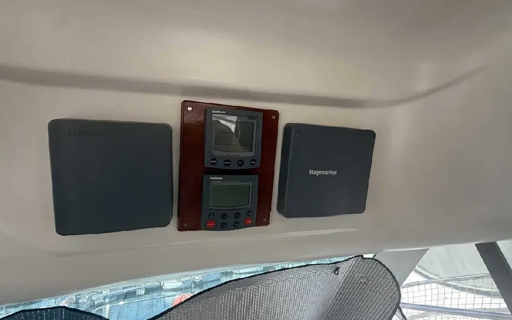 slider 26 Jeanneau Prestige 32