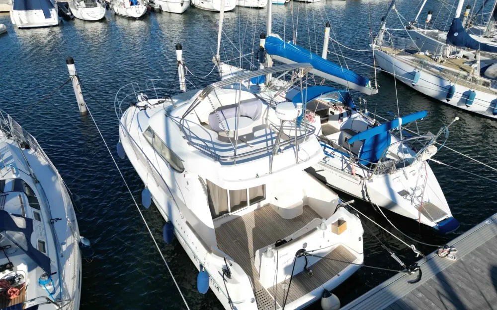 slider 5 Jeanneau Prestige 32