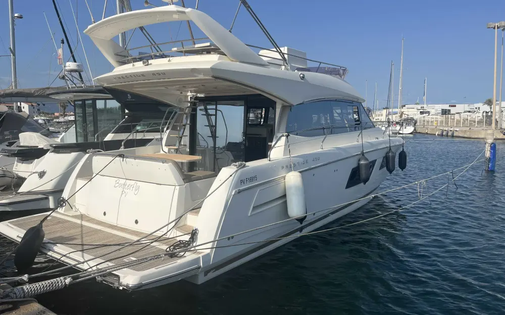slider 3 Jeanneau Merry Fisher 450