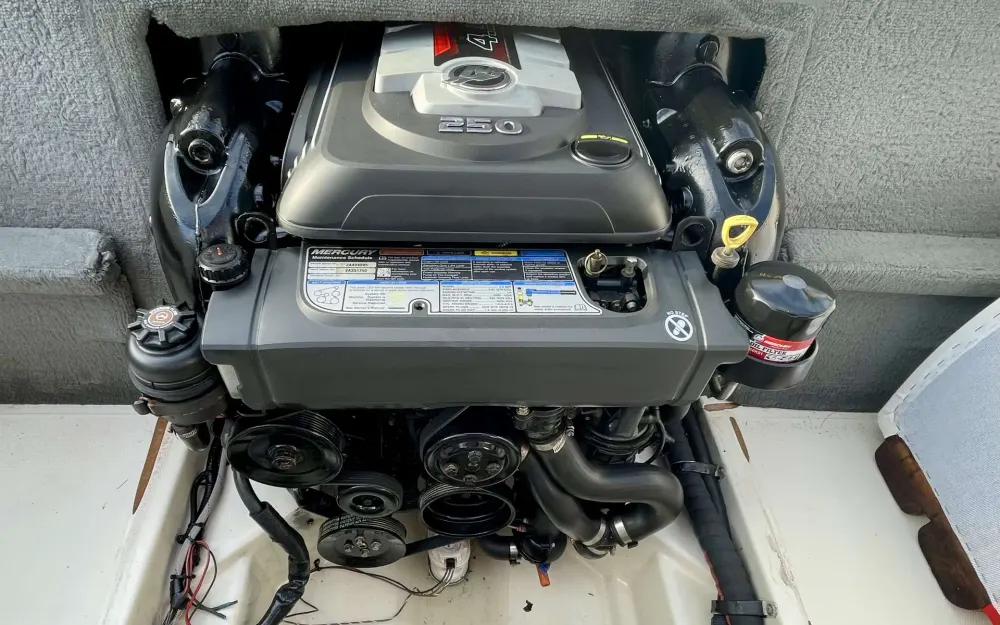 slider 9 Sea Ray  205 Sport