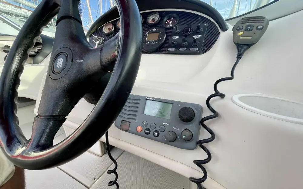 slider 7 Sea Ray  205 Sport