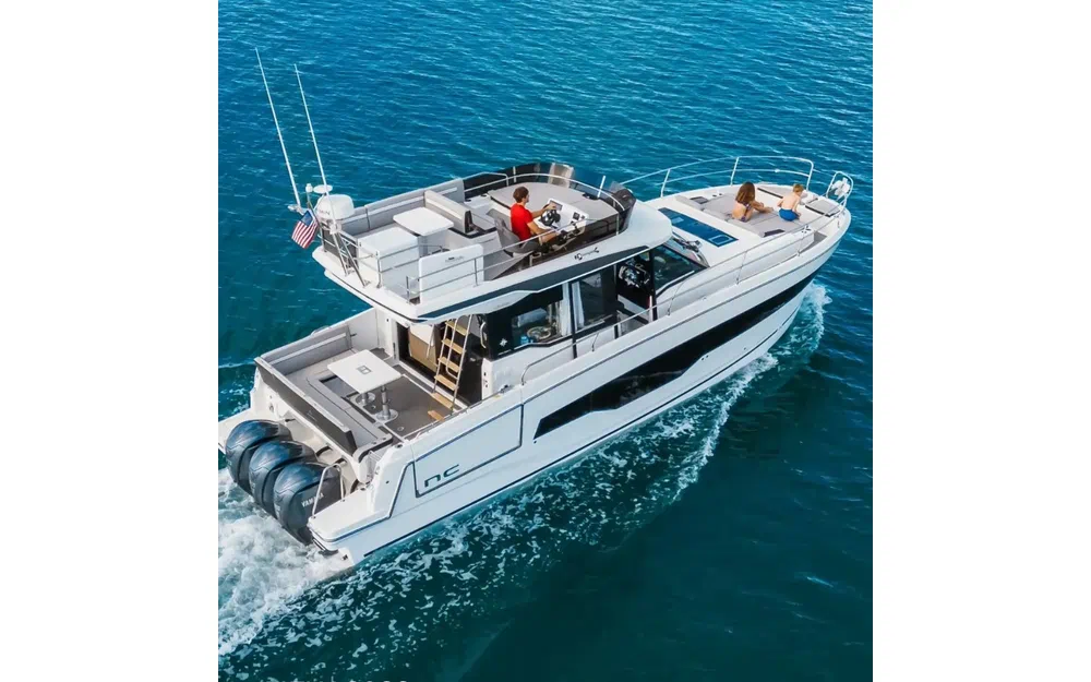 slider 2 Jeanneau Merry Fisher 1295 Fly