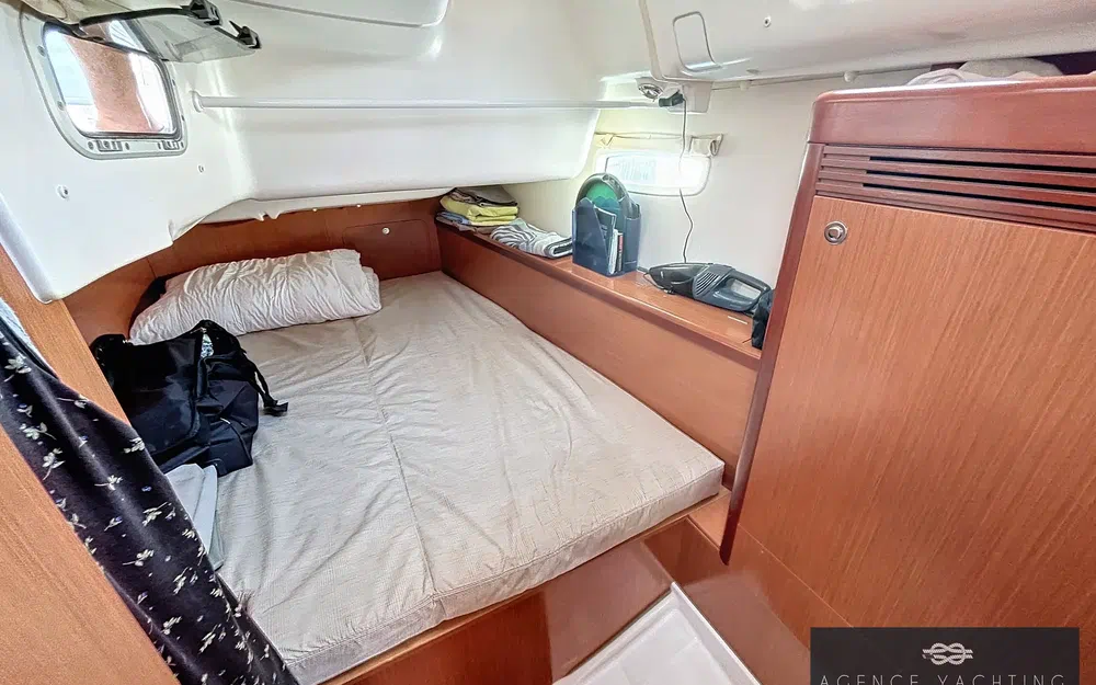 slider 14 Beneteau Oceanis 40