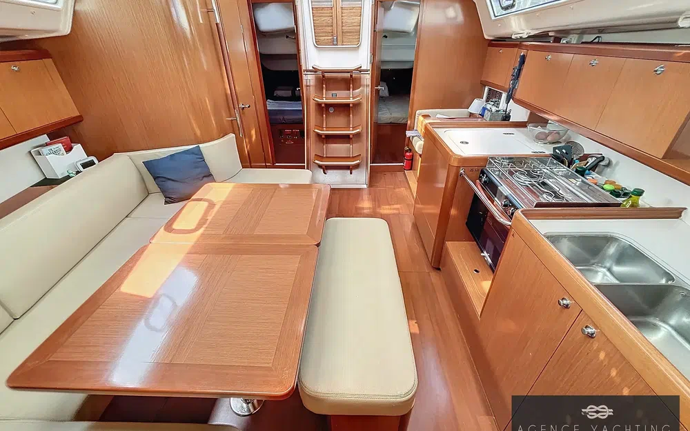 slider 2 Beneteau Oceanis 40