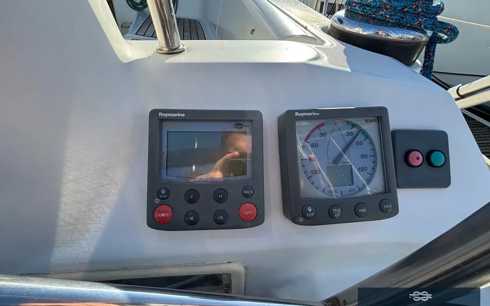 slider 32 Beneteau Oceanis 40