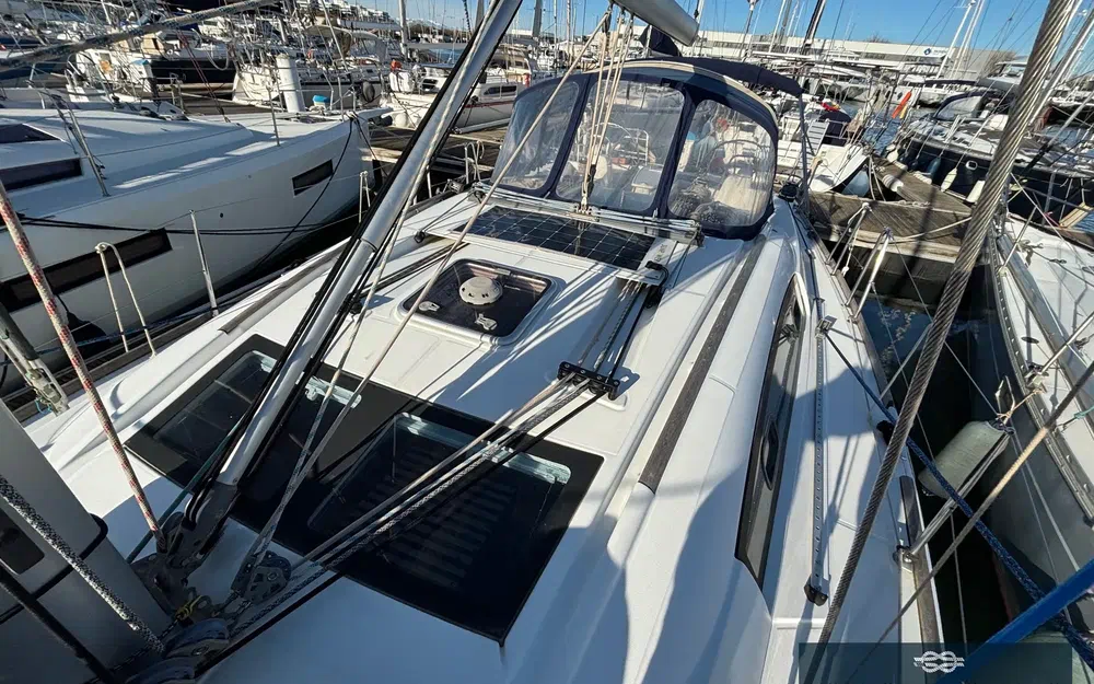 slider 37 Beneteau Oceanis 40