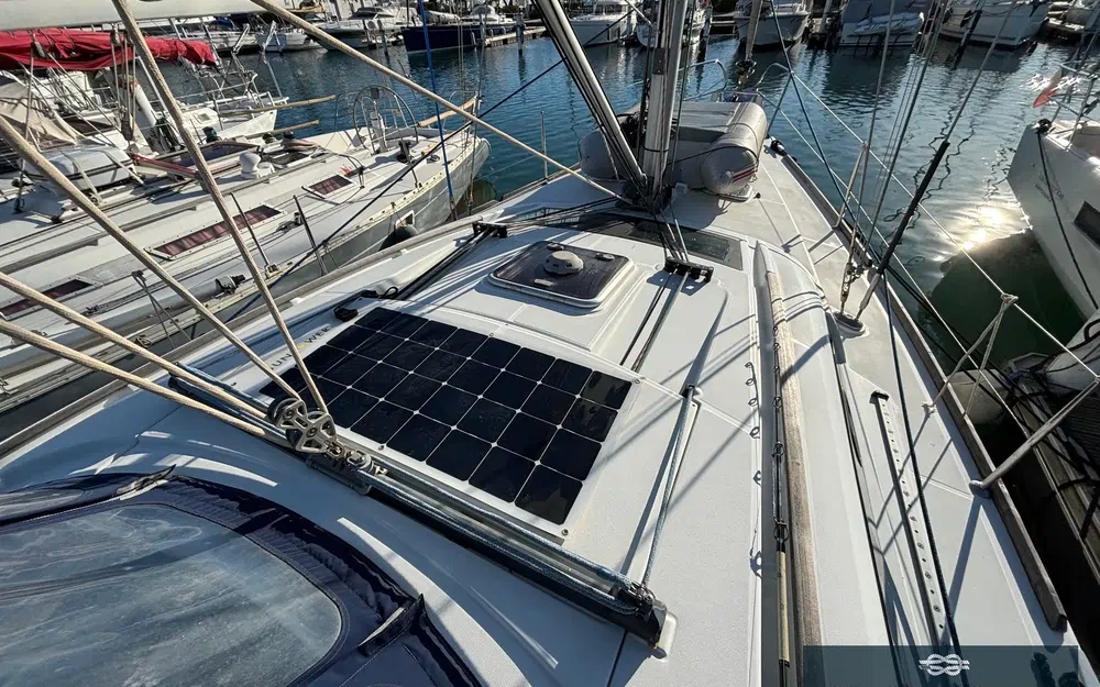 slider 38 Beneteau Oceanis 40