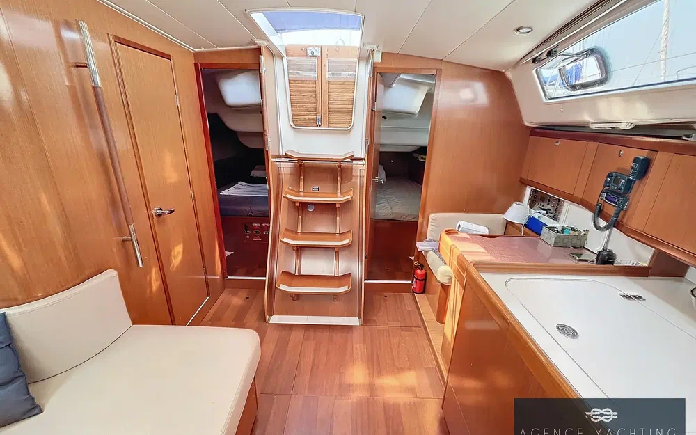 slider 7 Beneteau Oceanis 40