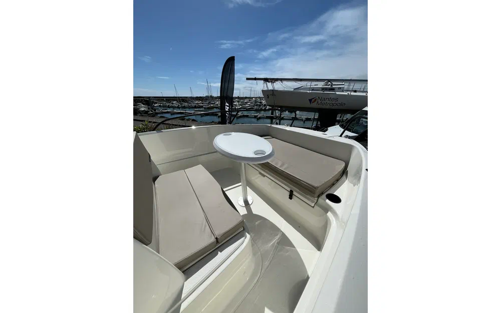 slider 1 Quicksilver Activ 605 Open