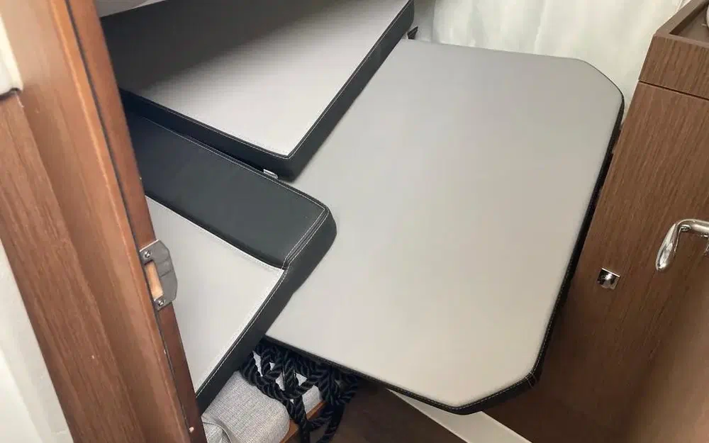 slider 13 Jeanneau Merry Fisher 1095