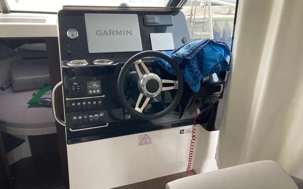 slider 17 Jeanneau Merry Fisher 1095