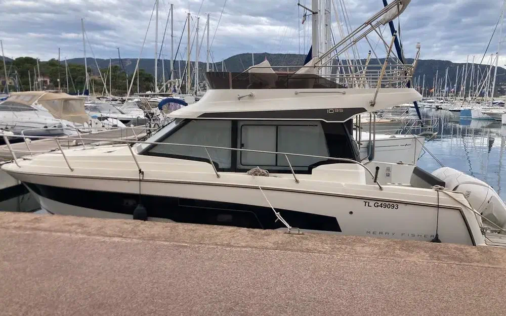 slider 6 Jeanneau Merry Fisher 1095