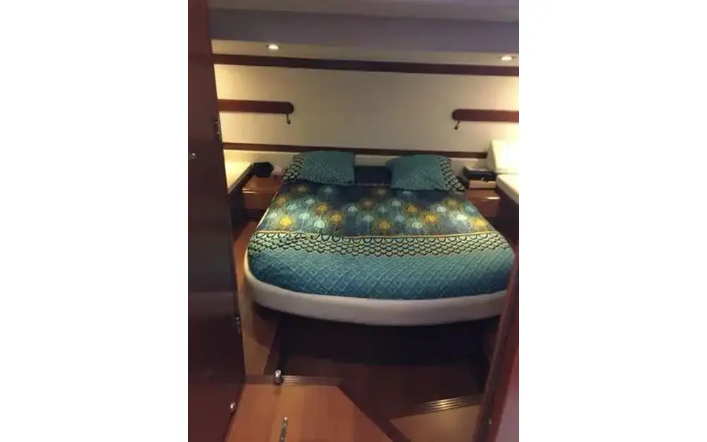slider 25 Beneteau Monte Carlo 42 HT