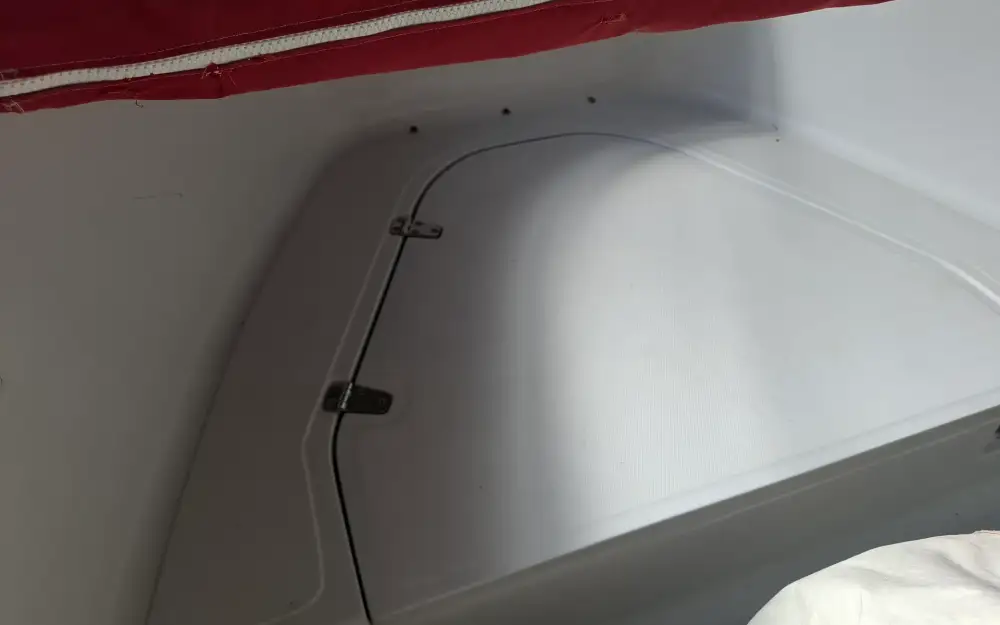 slider 8 Boston Whaler  20 Outrage