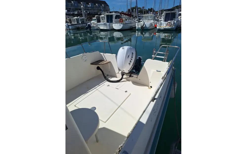 slider 14 Guymarine GM 570 Chalutier