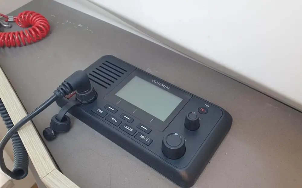 slider 6 Capelli Tempest 38