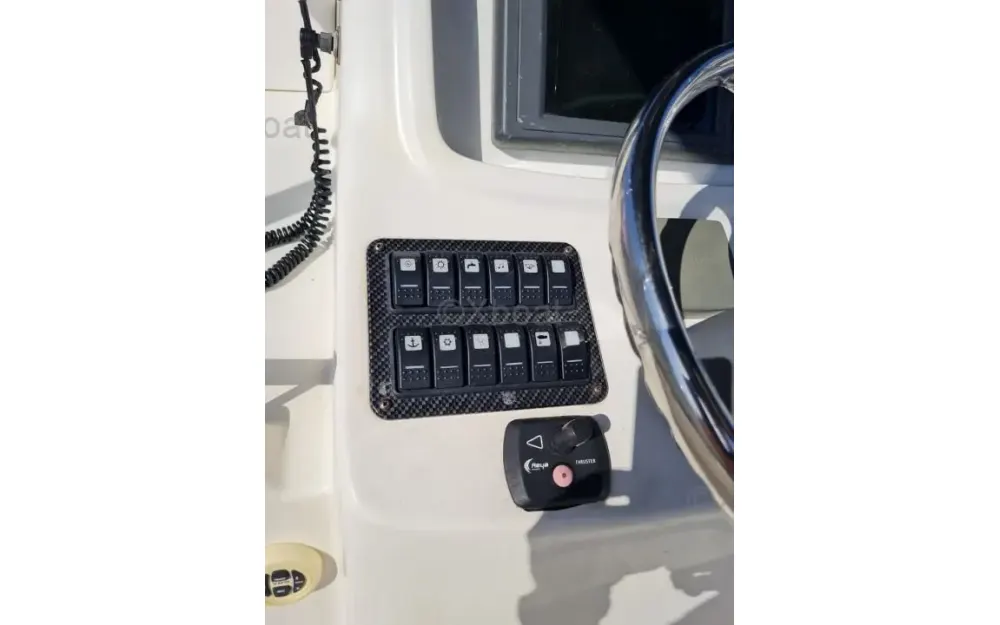 slider 11 