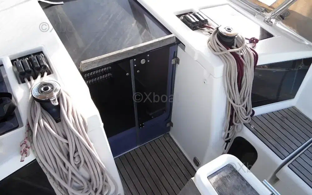 slider 10 Dufour 360