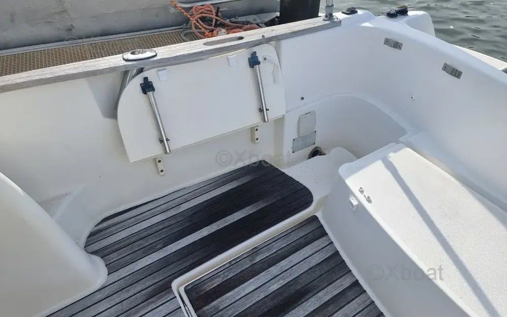 slider 11 Jeanneau Cap Camarat 755