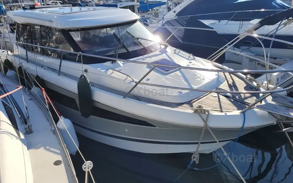 slider 0 Jeanneau NC 9