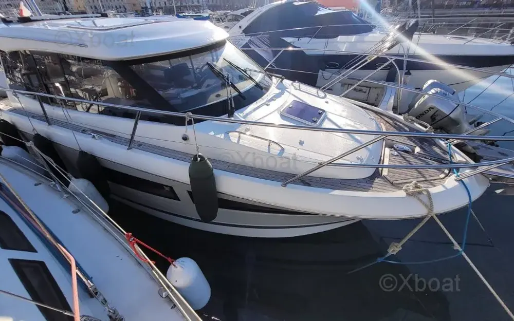slider 2 Jeanneau NC 9