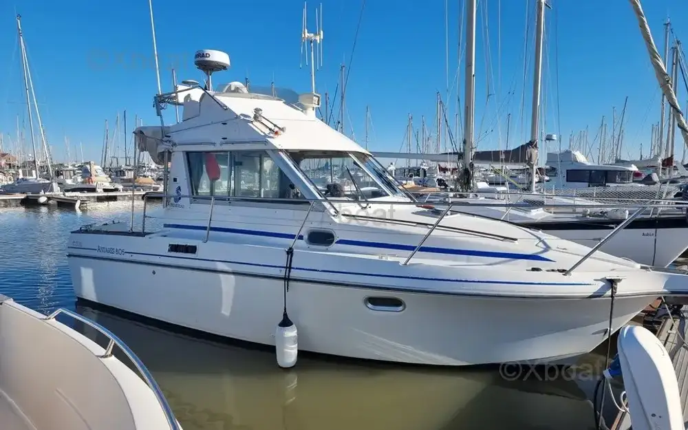 slider 0 Beneteau Antares 805 Fly