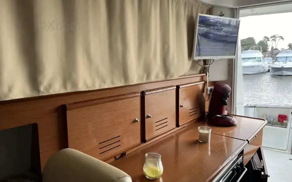 slider 9 Beneteau Antares 10.80 Fly