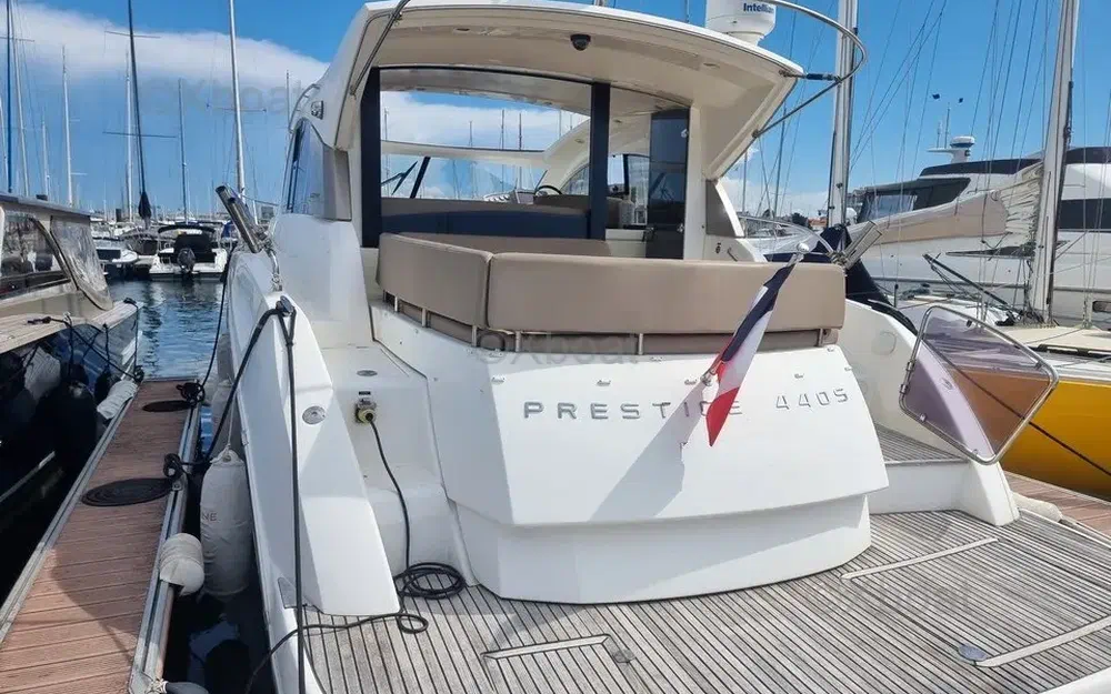 slider 2 Jeanneau Prestige 440 S