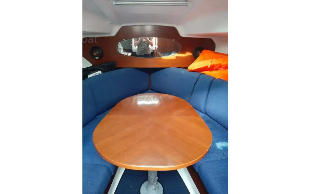 slider 5 Beneteau Flyer 701