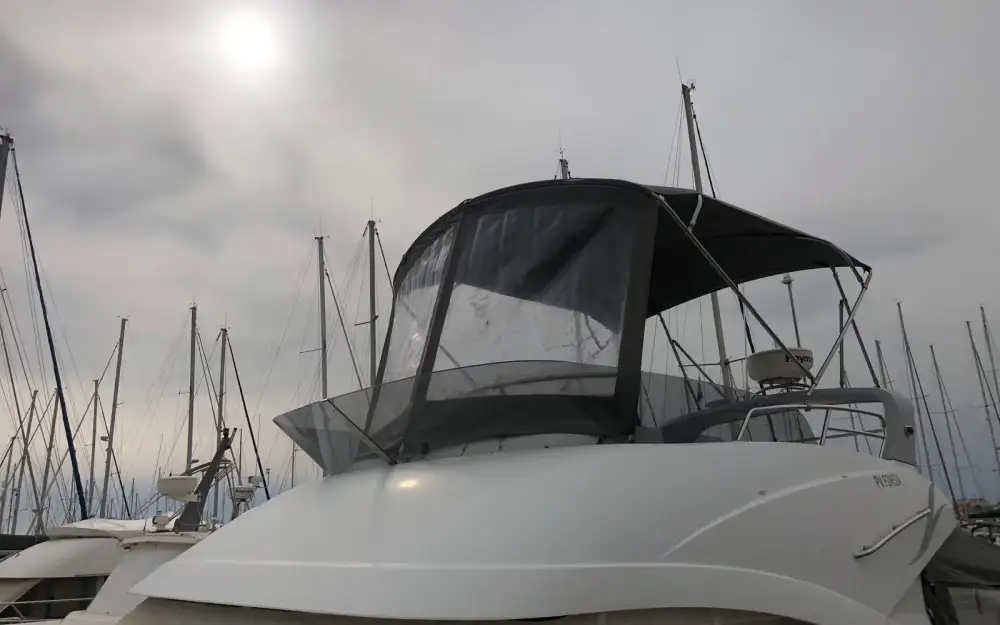 slider 20 Beneteau Antares 36
