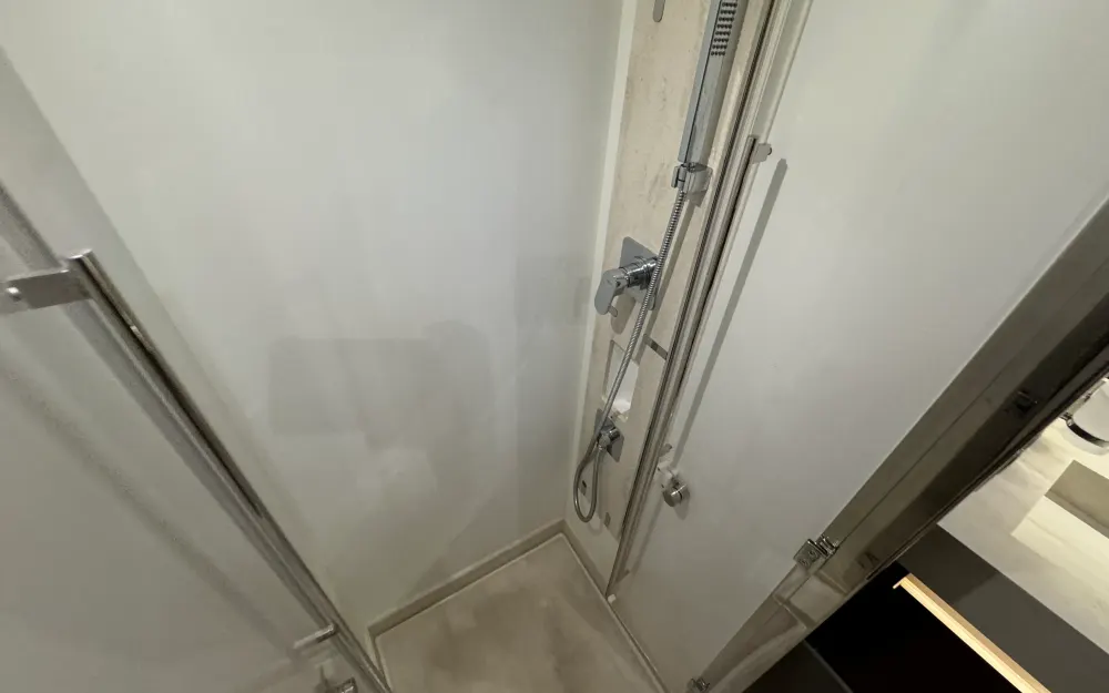 slider 19 Jeanneau Prestige 520 Fly