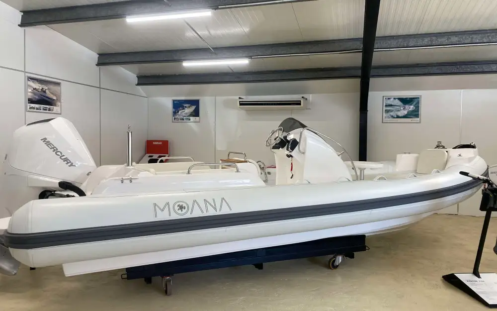 MoanaMoana 700