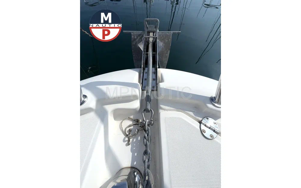 slider 9 Jeanneau Leader 8