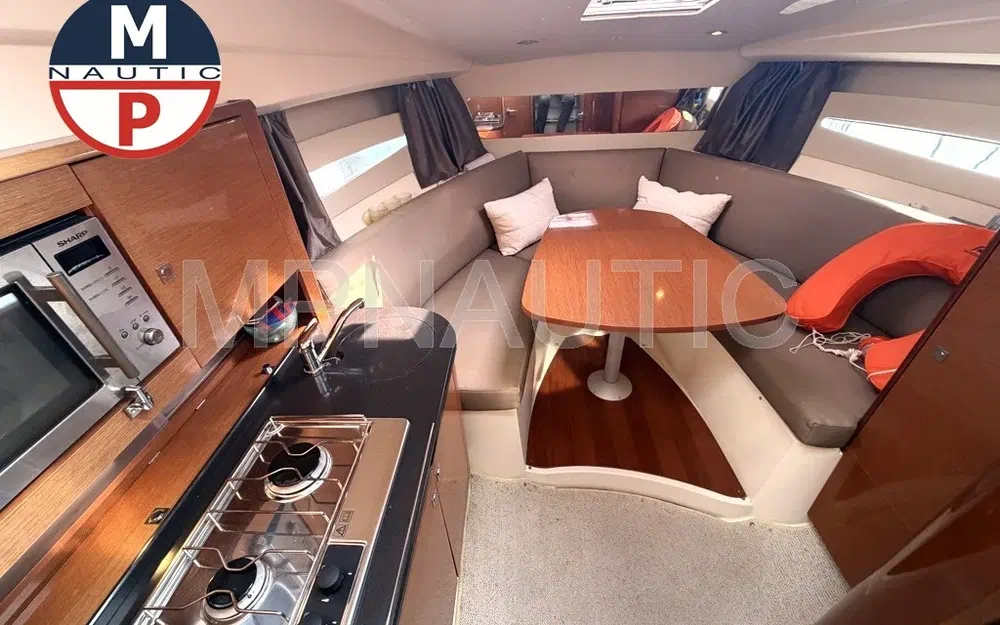 slider 11 Jeanneau Leader 8