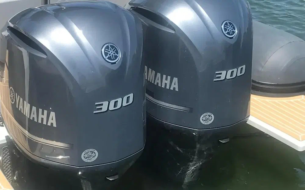 slider 8 Capelli Tempest 900